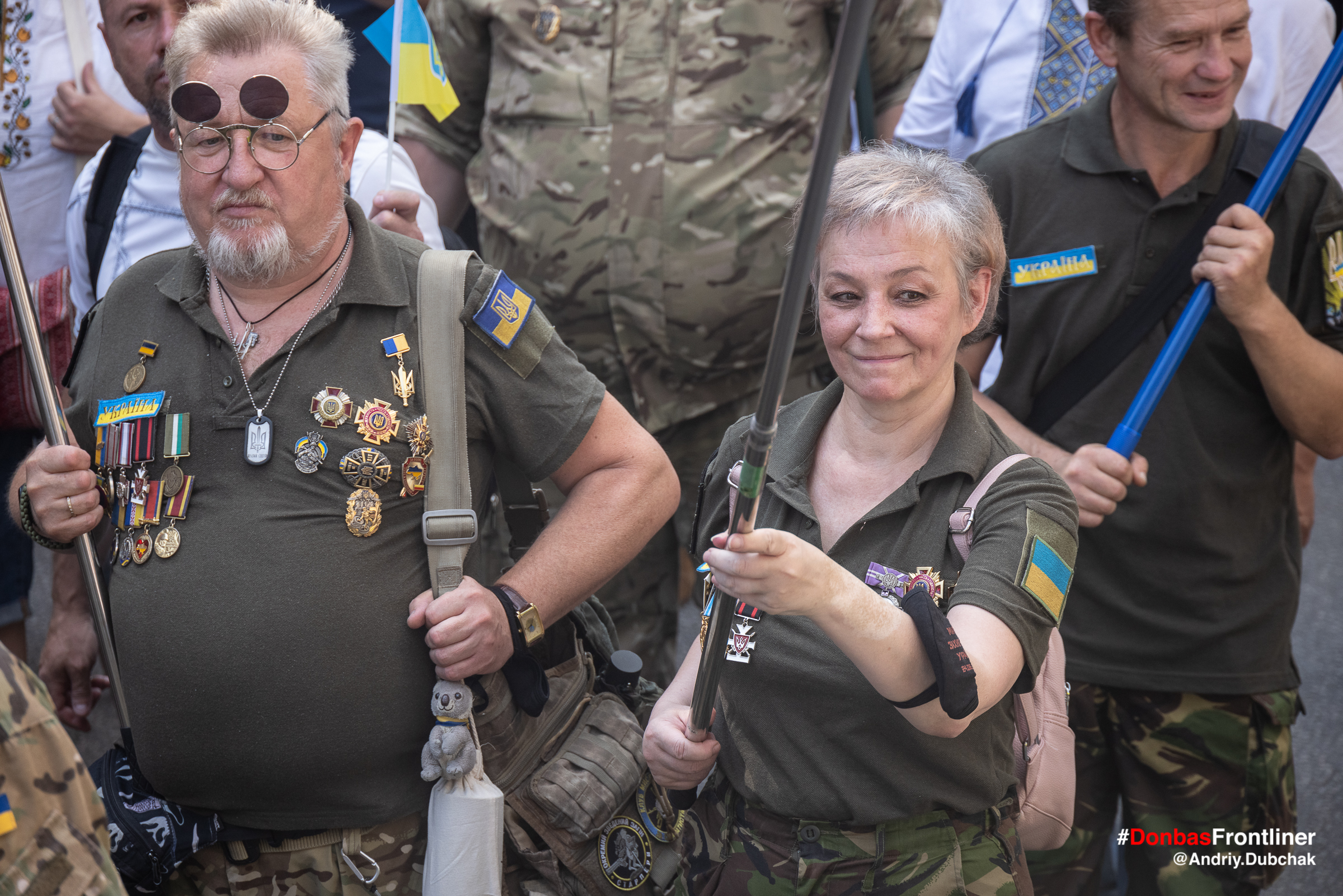 Donbas Frontliner фото - марш ветеранів 2021, добровольці