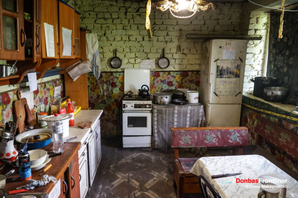 Donbas Frontliner / У кухні-коморі бійців 58 омпбр