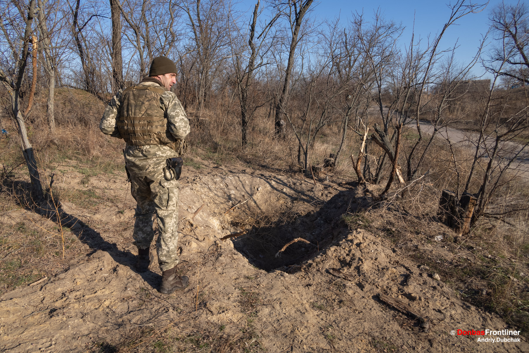 Donbas Frontliner / Наслідки нещодавнього артилерійського обстрілу в районі Болотеного