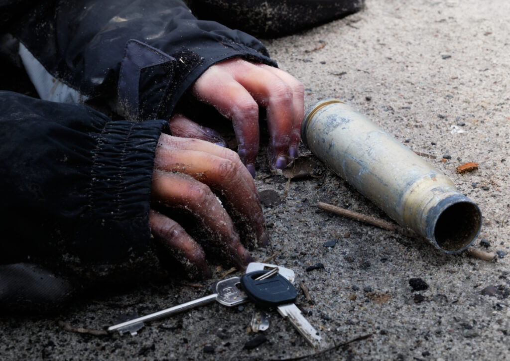 Donbas Frontliner / Hands of dead man