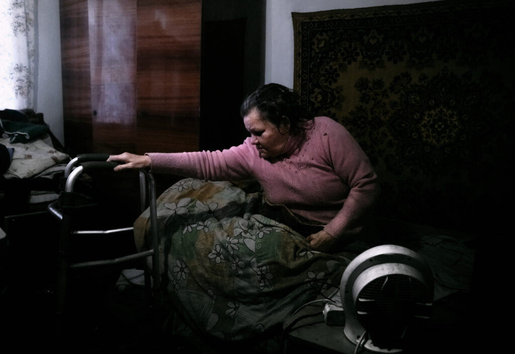 Donbas Frontliner / Olga from Avdiivka who, due to her disability, struggles to find a way to escape the war
