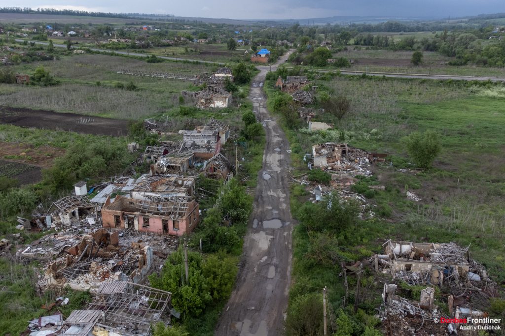 Donbas Frontliner, Ukraine war, Russian invasion, drone photo, village Kamyanske from drone