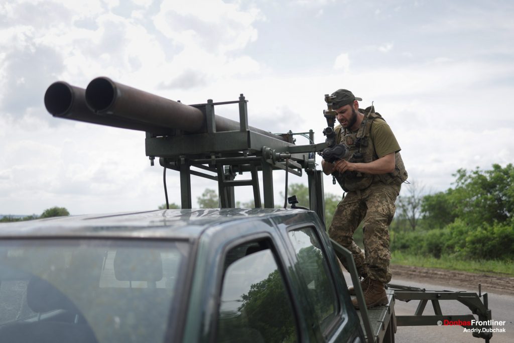 Donbas Frontliner, Ukraine war, artillery grad Partizan, Aidar battalion, Grad Partizan fire rockets to the russian position