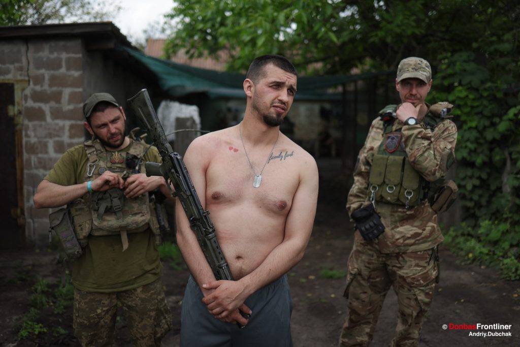 Donbas Frontliner, Ukraine war, artillery grad Partizan, Aidar battalion, Chichen comander with AK