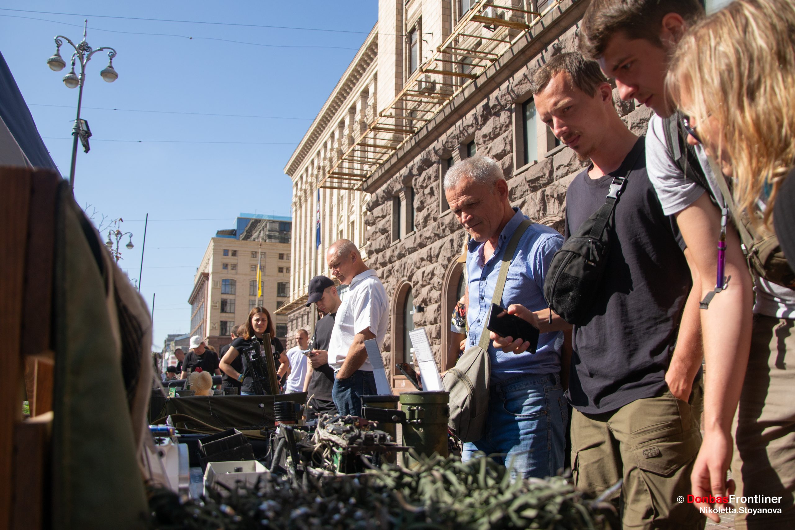 Donbas Frontliner / Кияни також могли побачити трофейні речі та зброю окупантів.