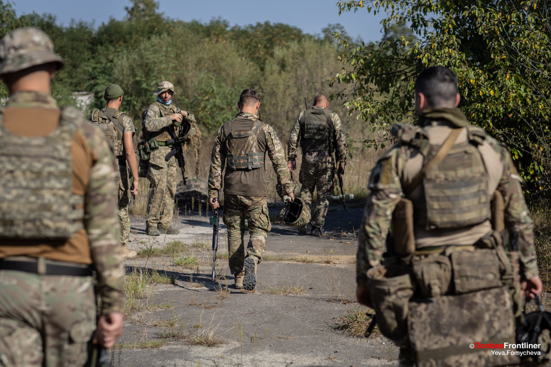 Donbas Frontliner / Прикордонники повертаються з тренування